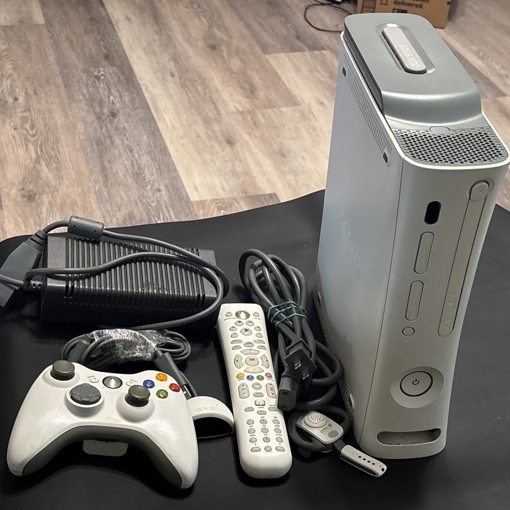 Microsoft Xbox 360 60GB Console Bundle Controller Remote Disc Tray Sticks